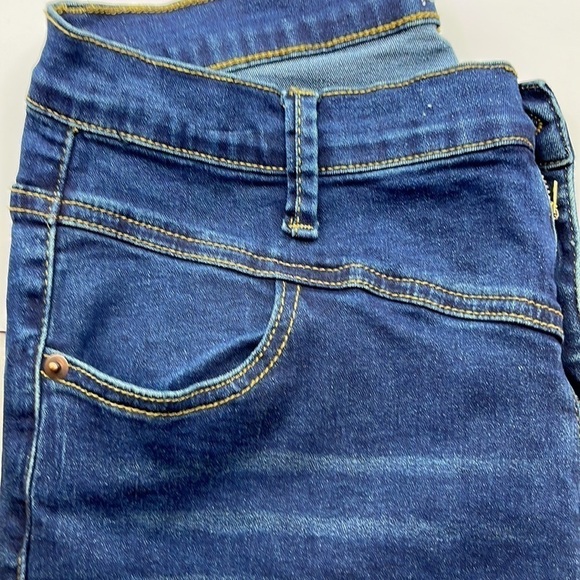 Blue Turtle High Rise Denim Cargo Size 13 - Picture 13 of 16